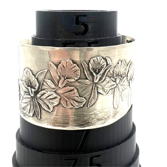 Wendell August Artisan Jewelry - Wendell August Cuff Bracelet Forged Hand-Wrought Pewter Iris Lily Floral Sz 6.5